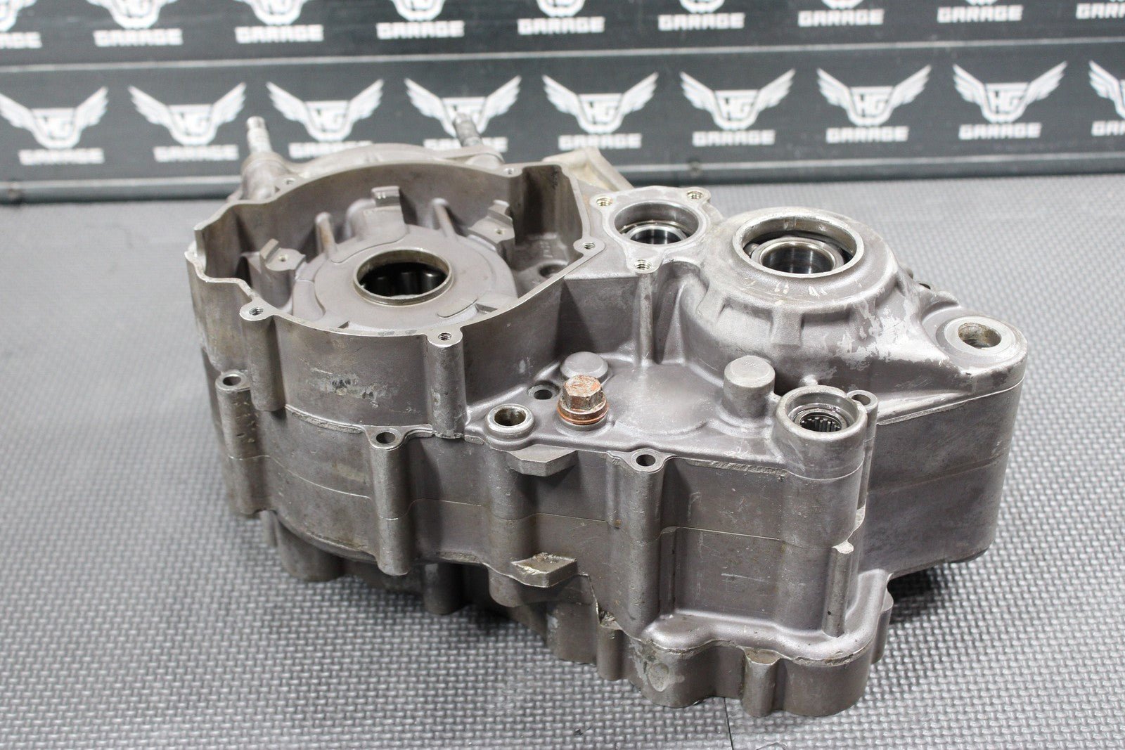2000 KTM 250 EXC OEM LEFT RIGHT ENGINE MOTOR CRANKCASE CRANK CASES BLOCK - hggarage