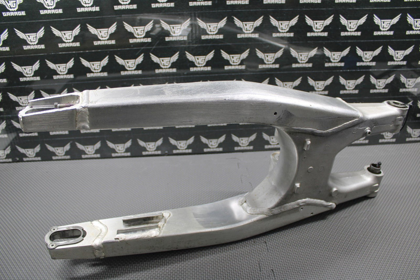 2008 HONDA 08 - 09 CRF250R 08 - 17 CRF250X OEM SWINGARM SWING ARM 52200 - KRN - A10 GOOD - hggarage