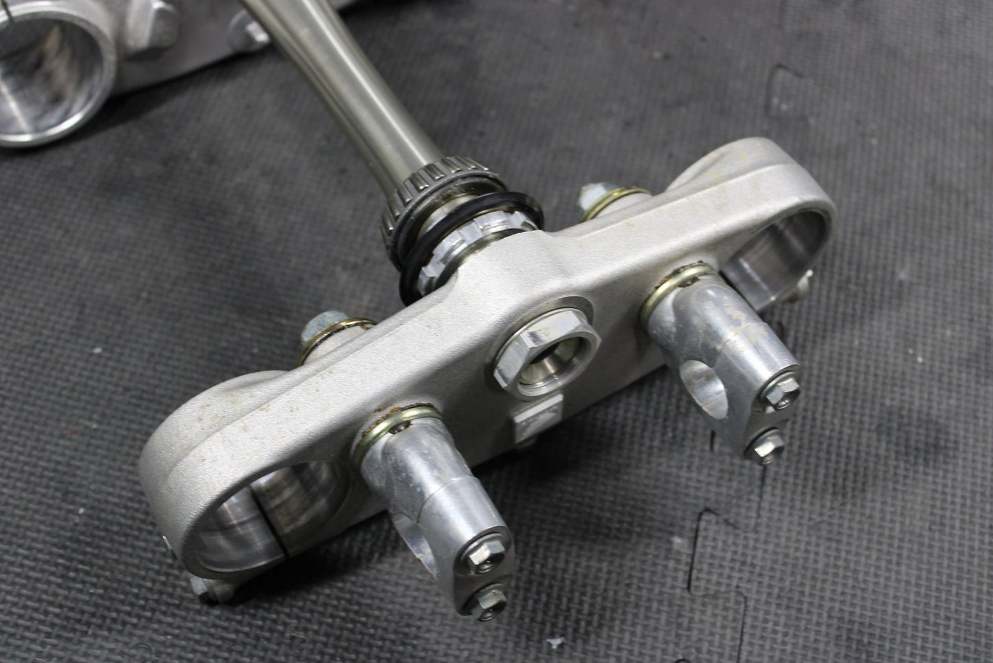 2003 Honda CRF450R OEM Front Forks Lower Upper Triple Tree Stem - hggarage