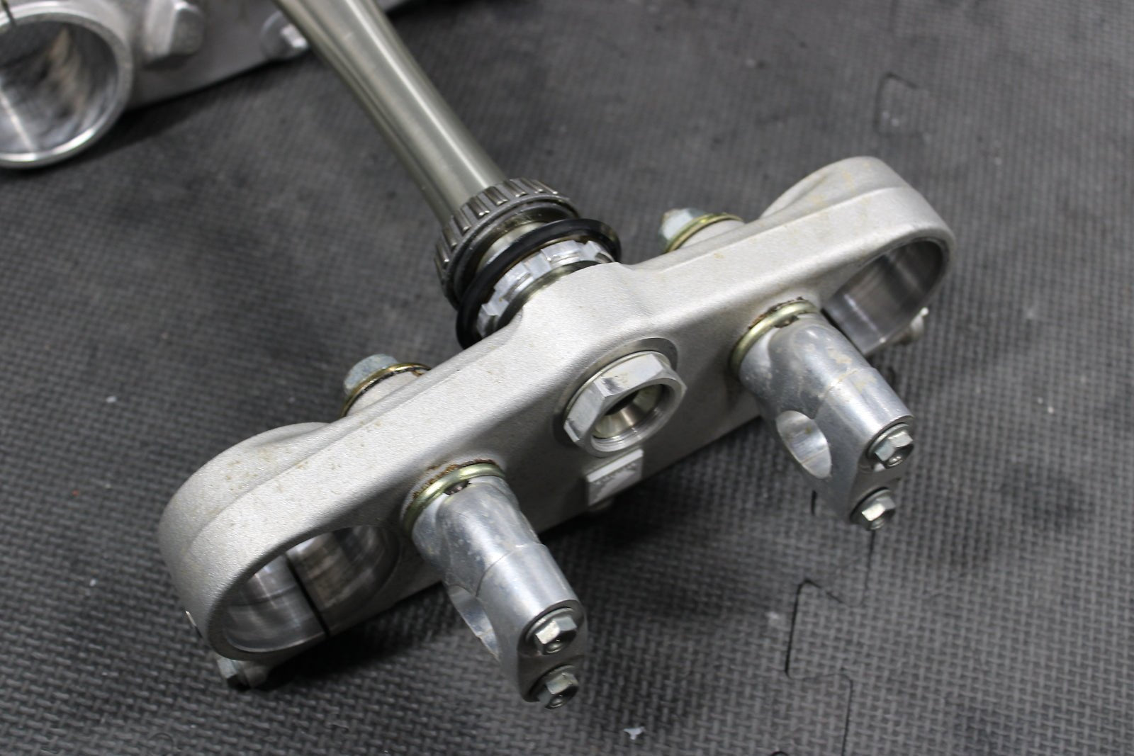 2003 Honda CRF450R OEM Front Forks Lower Upper Triple Tree Stem - hggarage