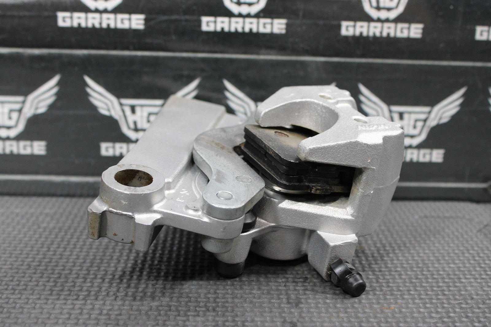 2012 KAWASAKI 04 - 21 KX100 KX85 OEM REAR BACK BRAKE CALIPER 43080 - 5134 GOOD! - hggarage