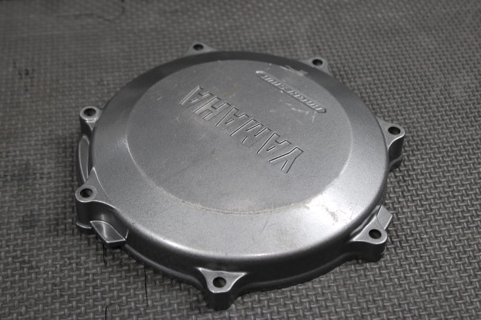 2005 YAMAHA 03 - 07 YZ450F OEM ENGINE RIGHT SIDE OUTER CLUTCH COVER NICE! - hggarage
