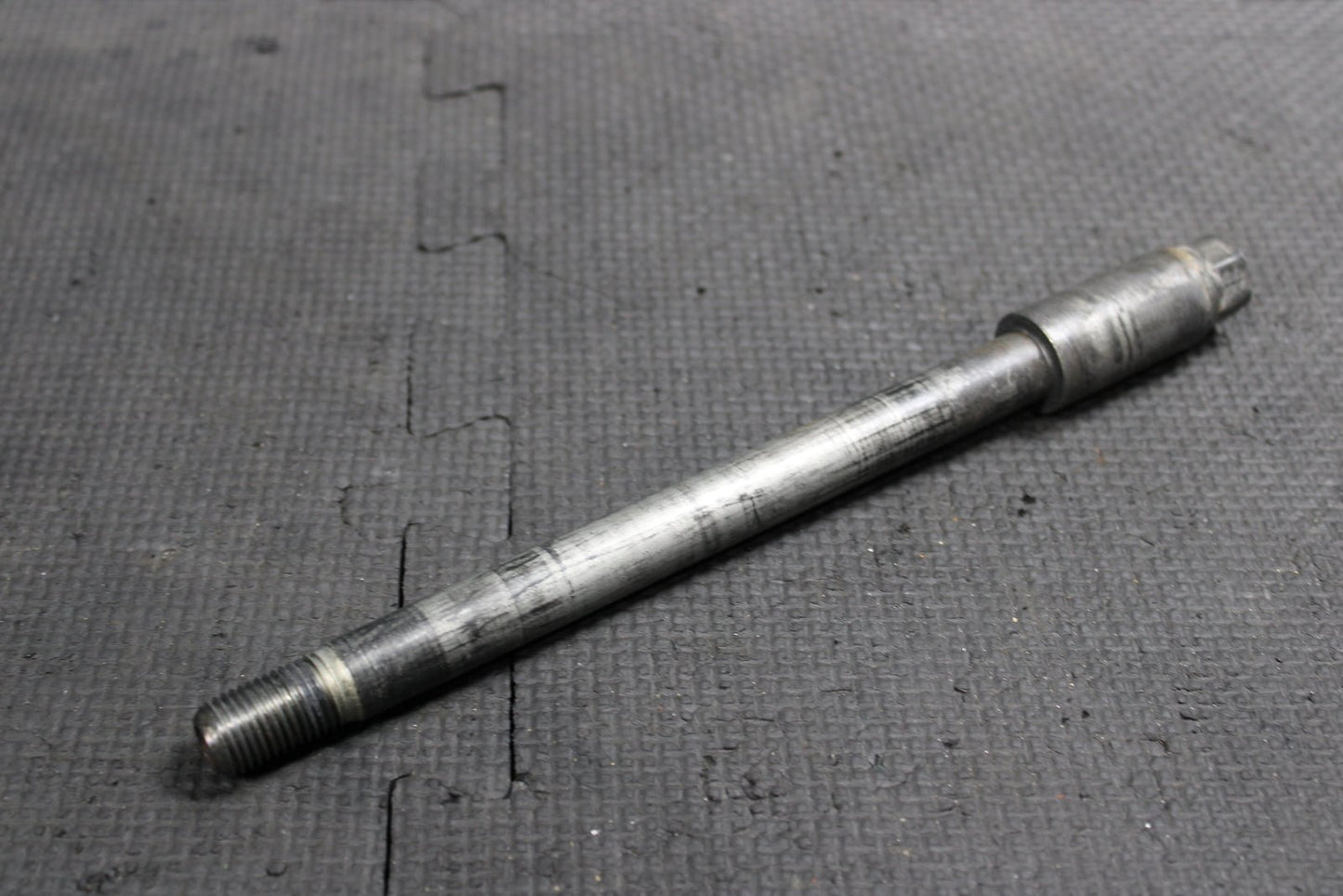 2004 KAWASAKI OEM FRONT WHEEL RIM AXLE PIVOT BOLT SWINGARM BOLT 41068 - 0013 - hggarage