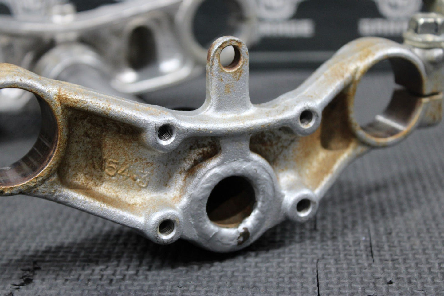 2004 00 - 04 KAWASAKI KX65 OEM FRONT FORKS LOWER UPPER TRIPLE TREE STEM CLAMP - hggarage