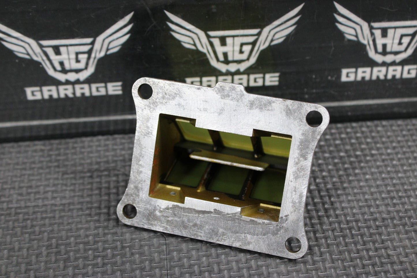 1998 HONDA CR125R OEM INTAKE REED BLOCK ASSEMBLY 14100 - KZ4 - J01 16221 - KZ4 - A10 - hggarage