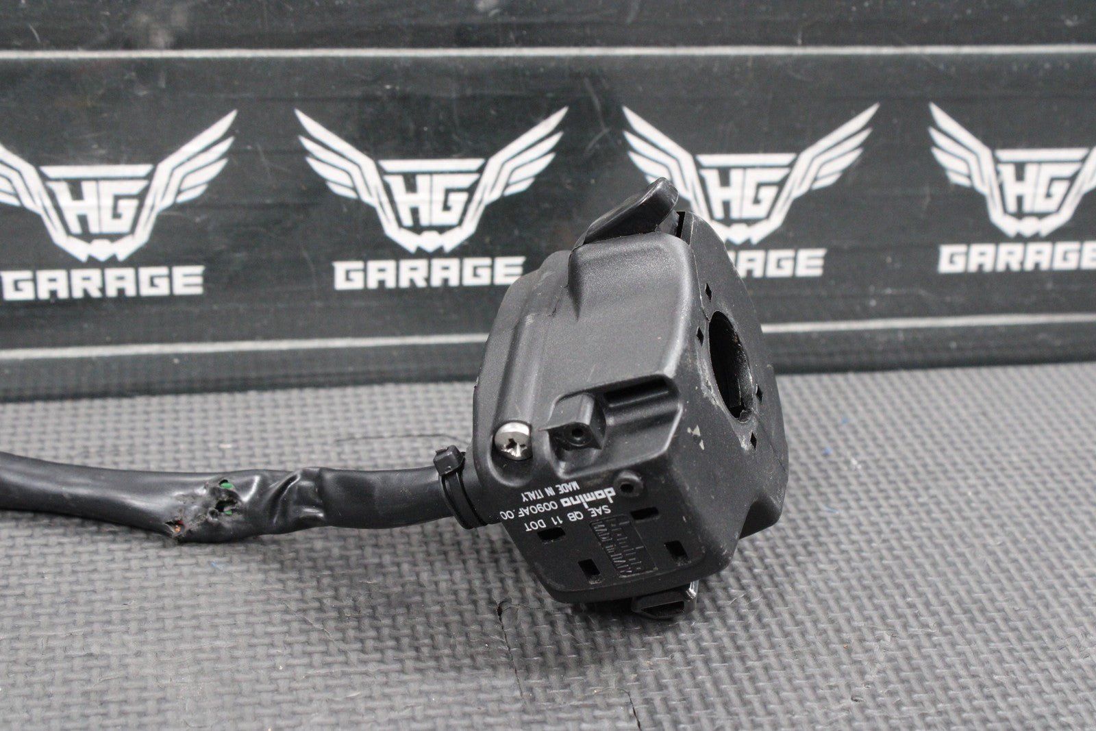 2013 HUSQVARNA TE511 OEM HANDLEBAR MULTI SWITCH HORN HIGH LOW BEAM BUTTON - hggarage