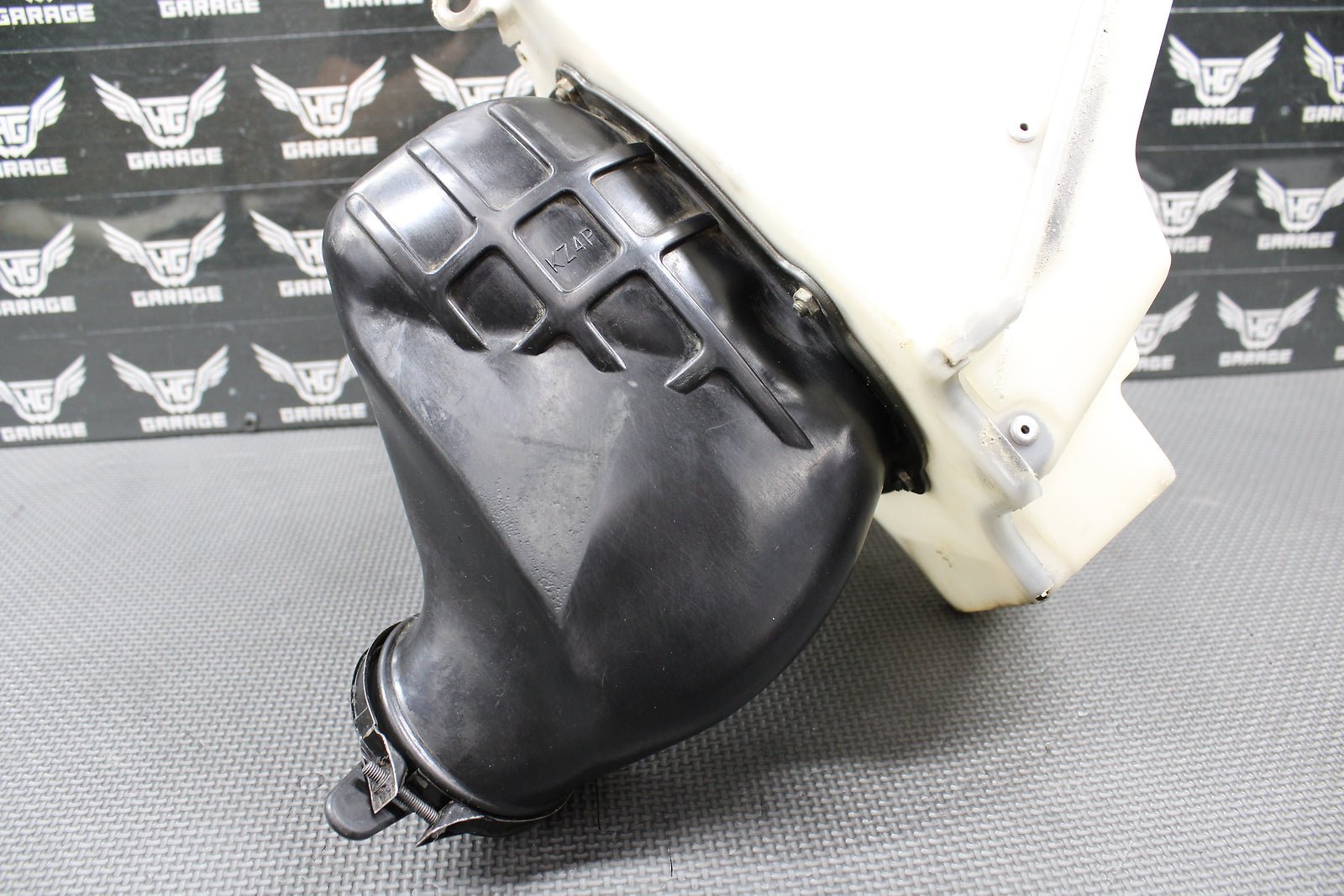 1998 1999 HONDA CR125R OEM AIRBOX AIR CLEANER CASE FILTER BOX INTAKE BOOT NICE! - hggarage