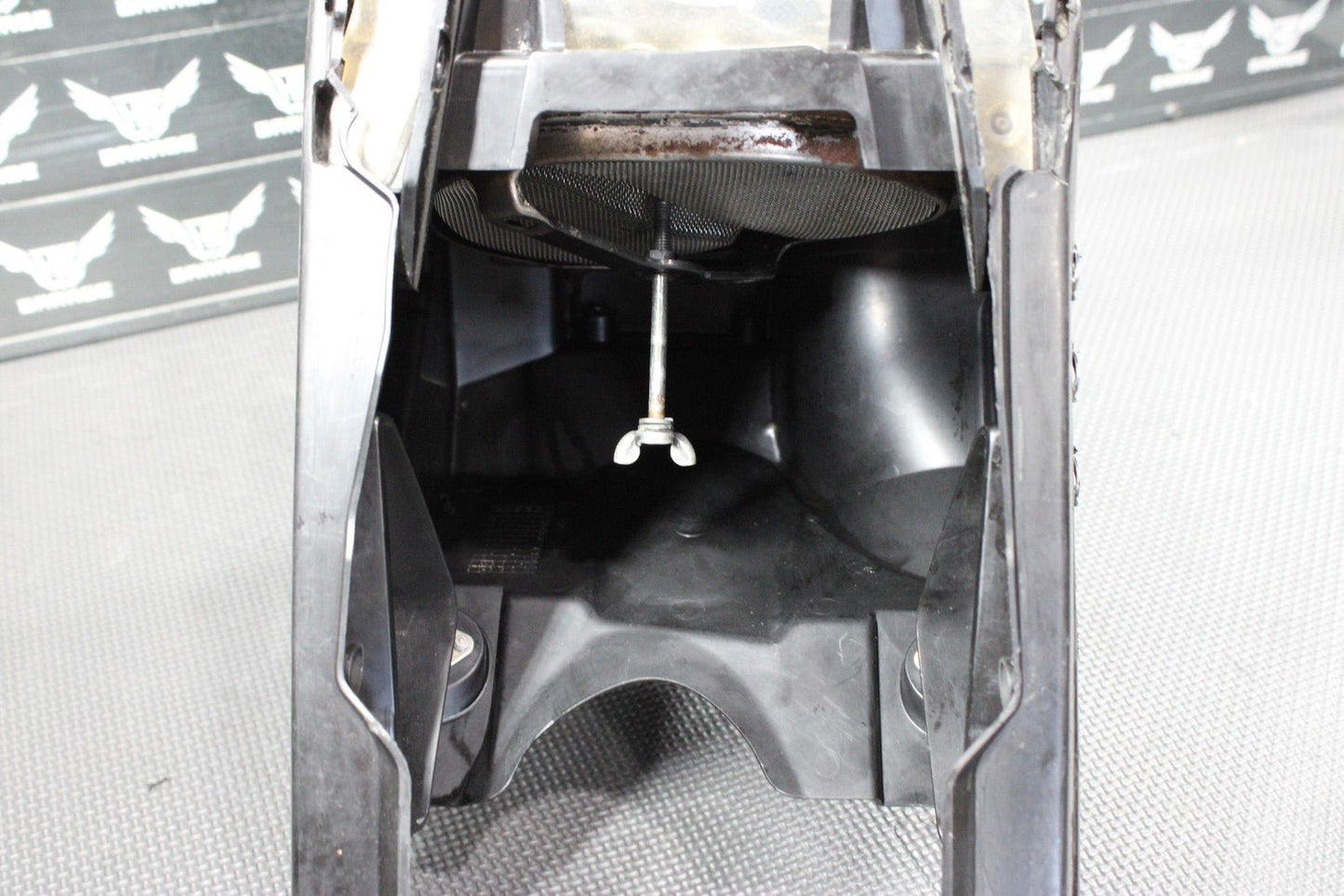 2014 KAWASAKI 13 - 16 KX250F OEM AIRBOX INTAKE AIR CLEANER CASE 59006 - 0011 - hggarage