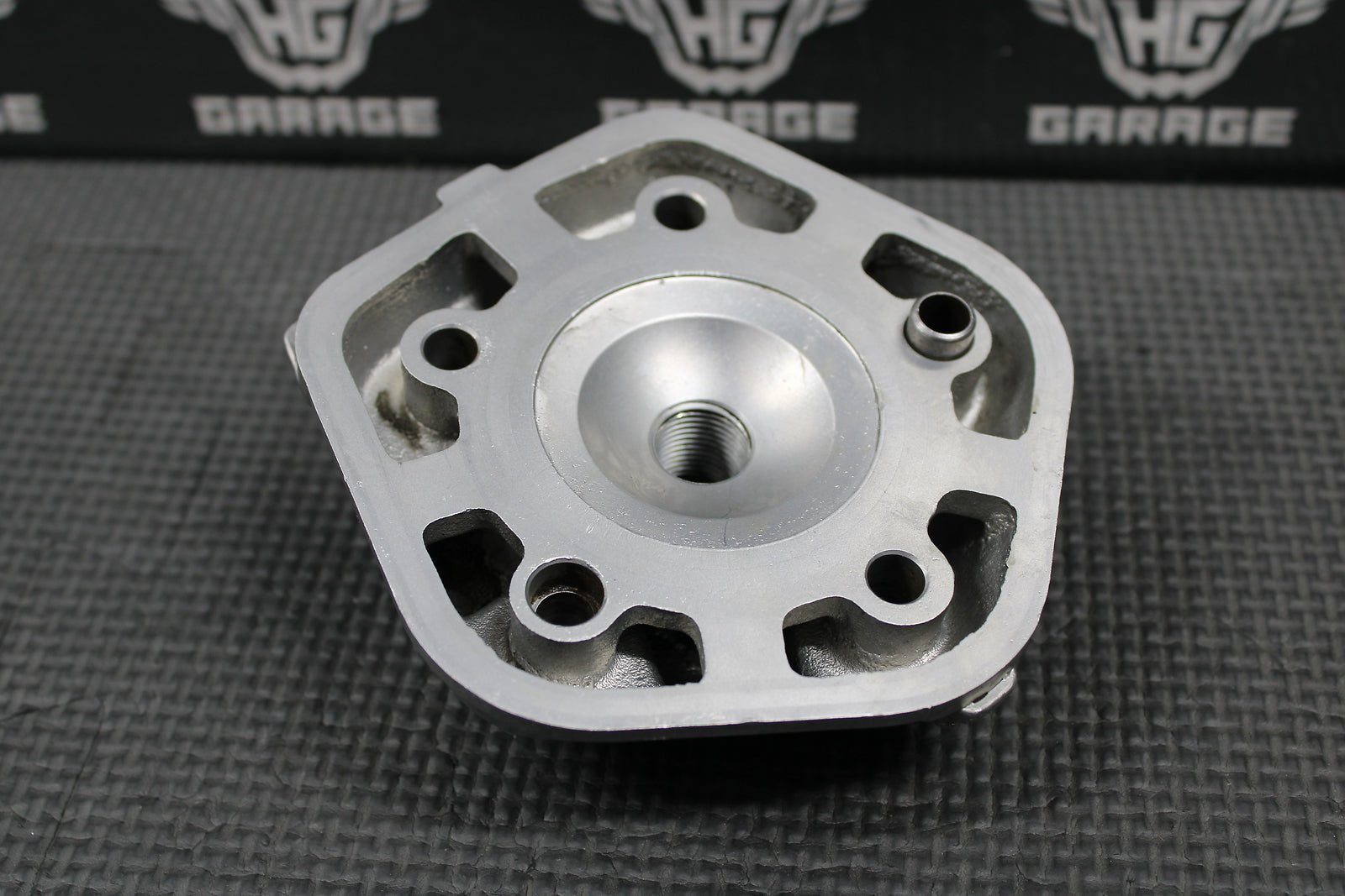 2005 03 - 08 KTM 65 SX OEM ENGINE MOTOR CYLINDER HEAD COVER CAP DOME 46030006700 - hggarage