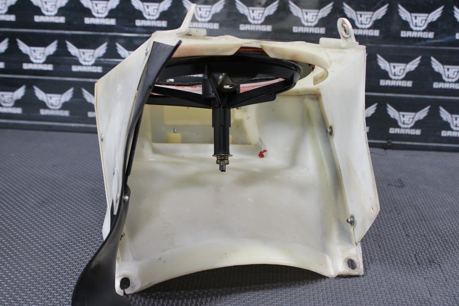 1998 HONDA CR125R OEM AIRBOX INTAKE AIR CLEANER CASE 17210 - KZ4 - J00 - hggarage