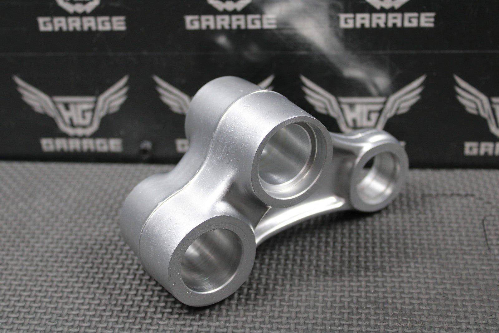 2001 96 - 01 HONDA CR500R OEM REAR SHOCK LINKAGE CUSHION ARM 52465 - MAC - 740 NICE! - hggarage