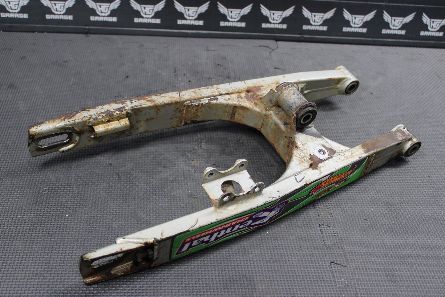 2000 Kawasaki KX65 OEM Swingarm Swing Arm Suspension 33001 - 1598 - Tx - hggarage