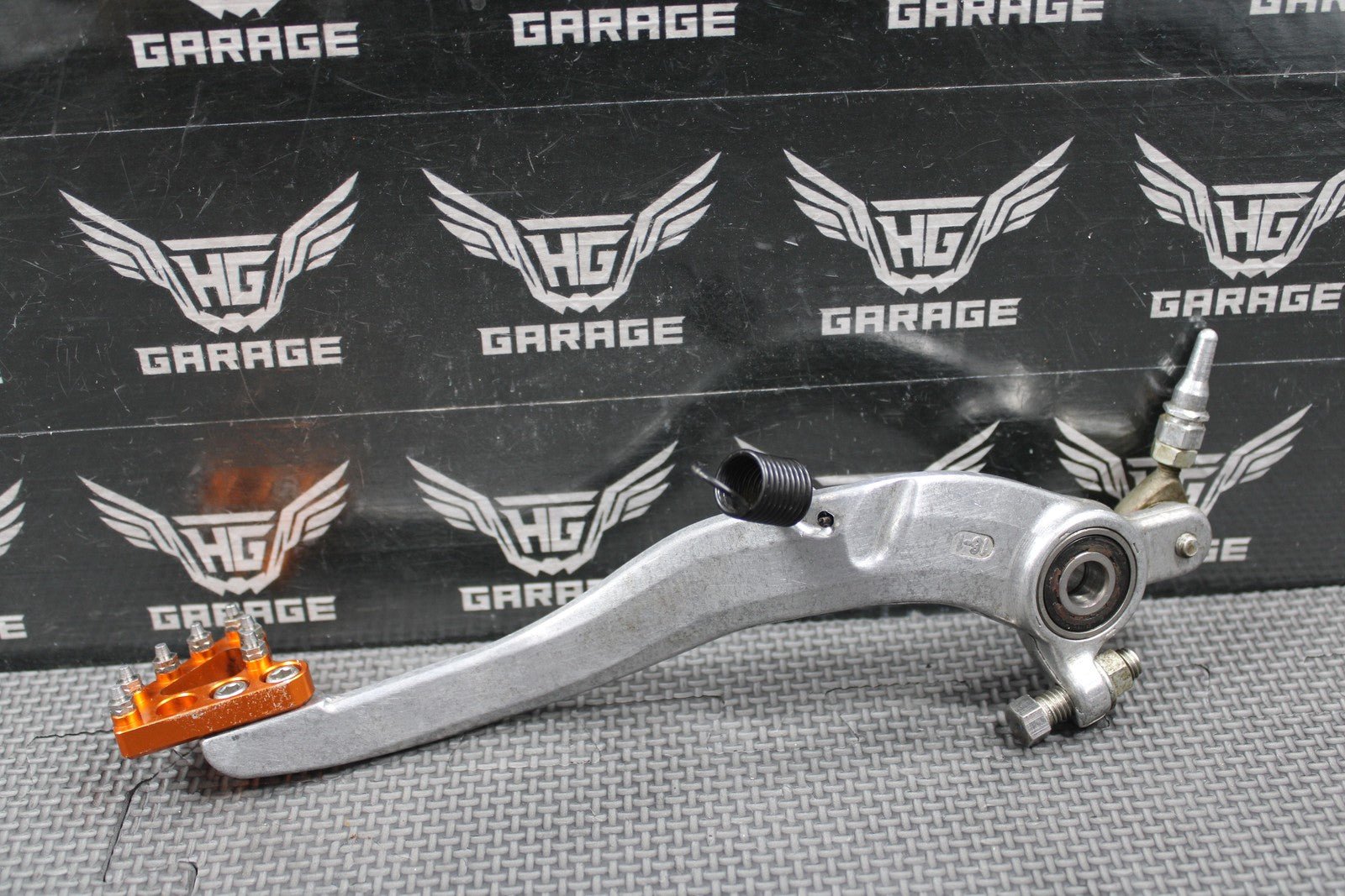 2010 KTM 08 - 16 250 XCF - W OEM RIGHT REAR BRAKE FOOT PEDAL LEVER 77213050044 - hggarage