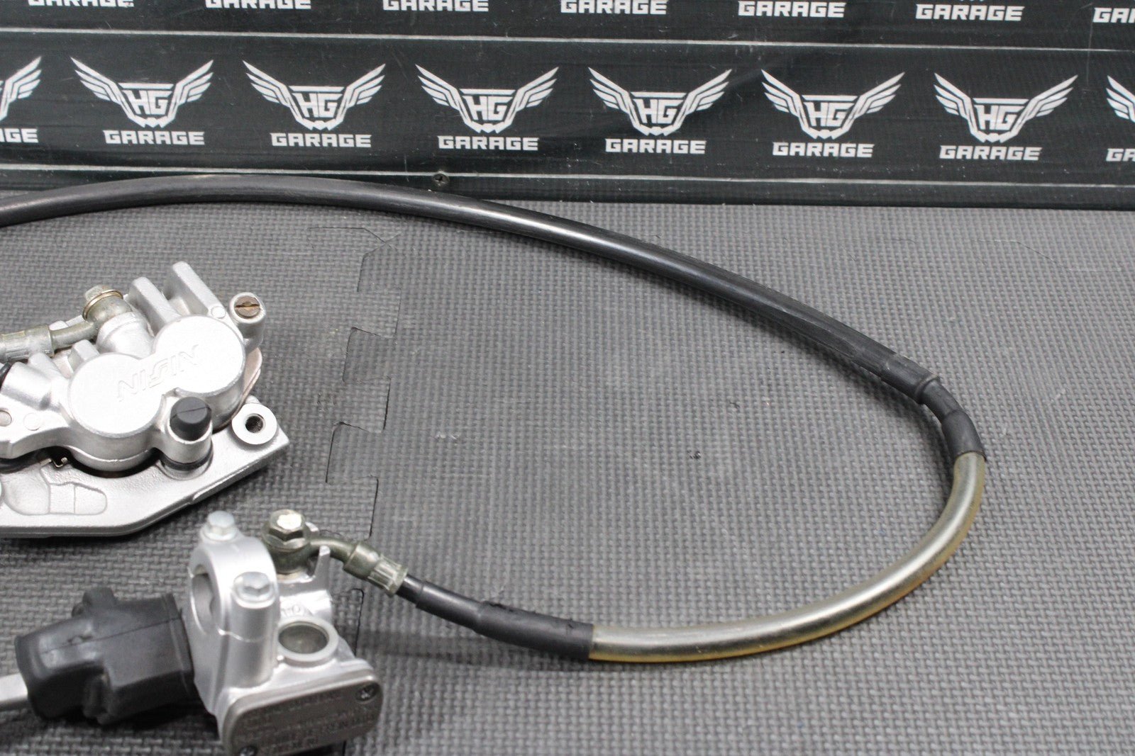 2000 SUZUKI 00 - 04 DRZ400 OEM FRONT BRAKE CALIPER MASTER CYLINDER W HOSE LEVER - hggarage