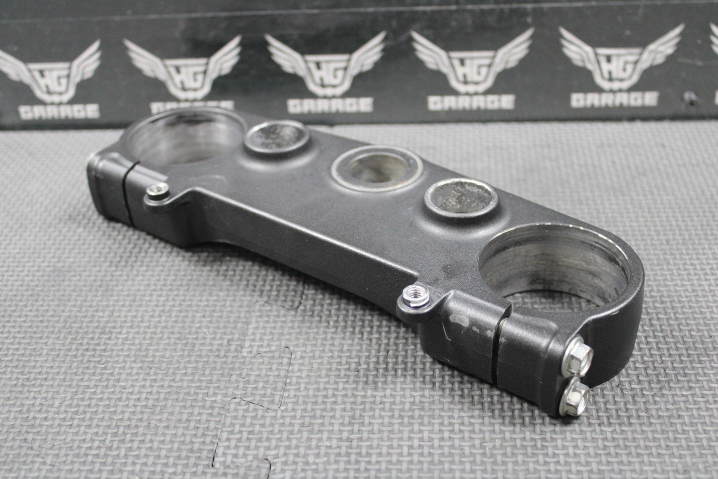 2019 SUZUKI RMZ250 OEM FRONT FORK UPPER TRIPLE TREE CLAMP BRACKET 51311 - 46K00 - hggarage