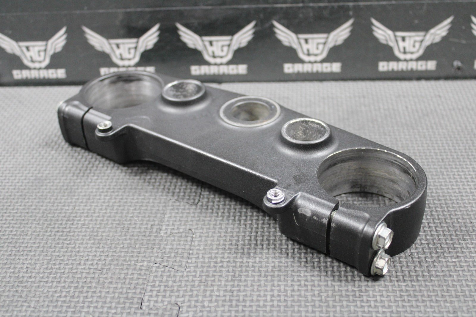 2019 SUZUKI RMZ250 OEM FRONT FORK UPPER TRIPLE TREE CLAMP BRACKET 51311 - 46K00 - hggarage