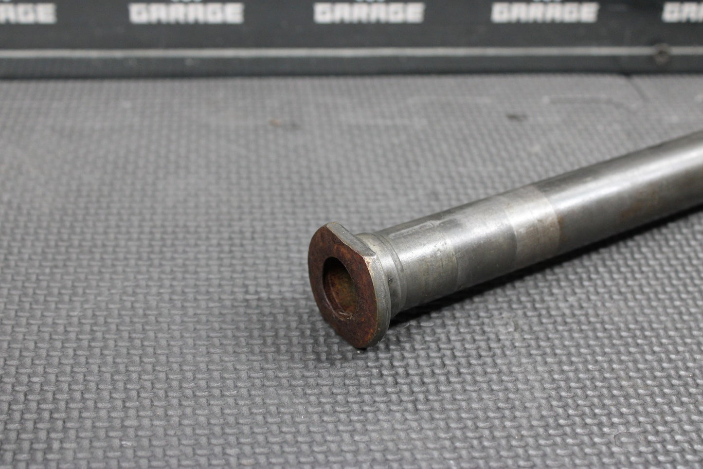 2007 HONDA CRF450R OEM REAR AXLE BACK WHEEL RIM PIVOT BOLT AXLE 42301 - KZ4 - J40 - hggarage