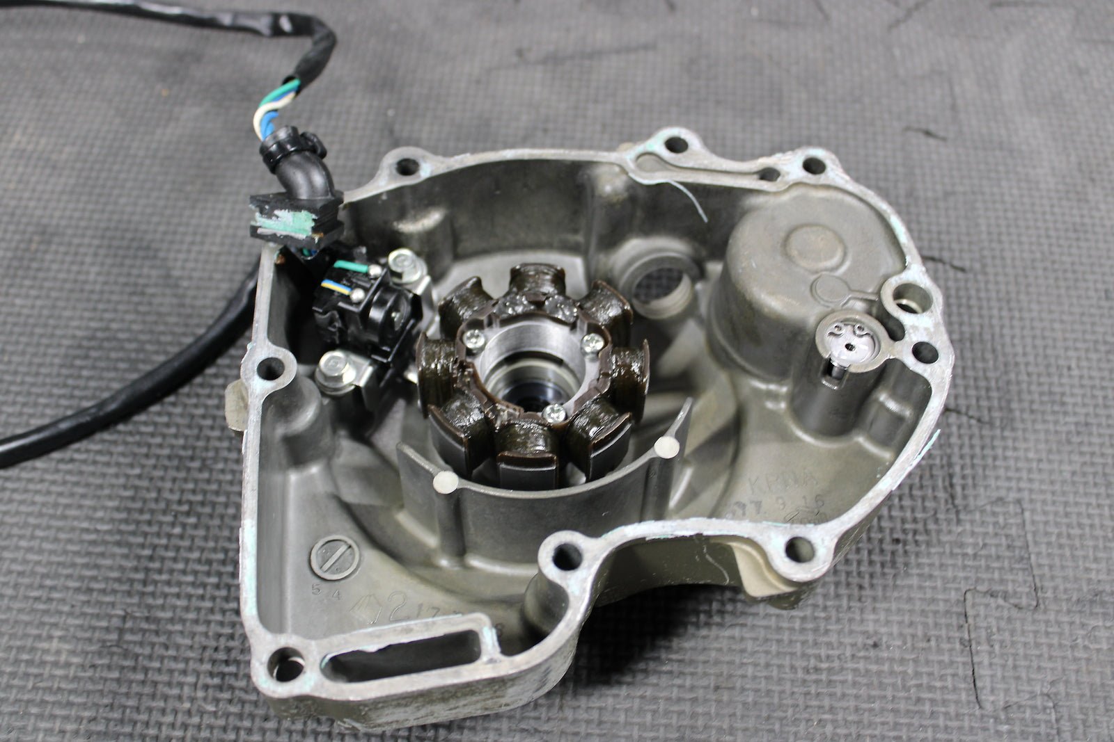 2006 HONDA CRF250R OEM STATOR MAGNETO ROTOR FLYWHEEL 31110 - KRN - 670 31120 - KRN - 670 - hggarage