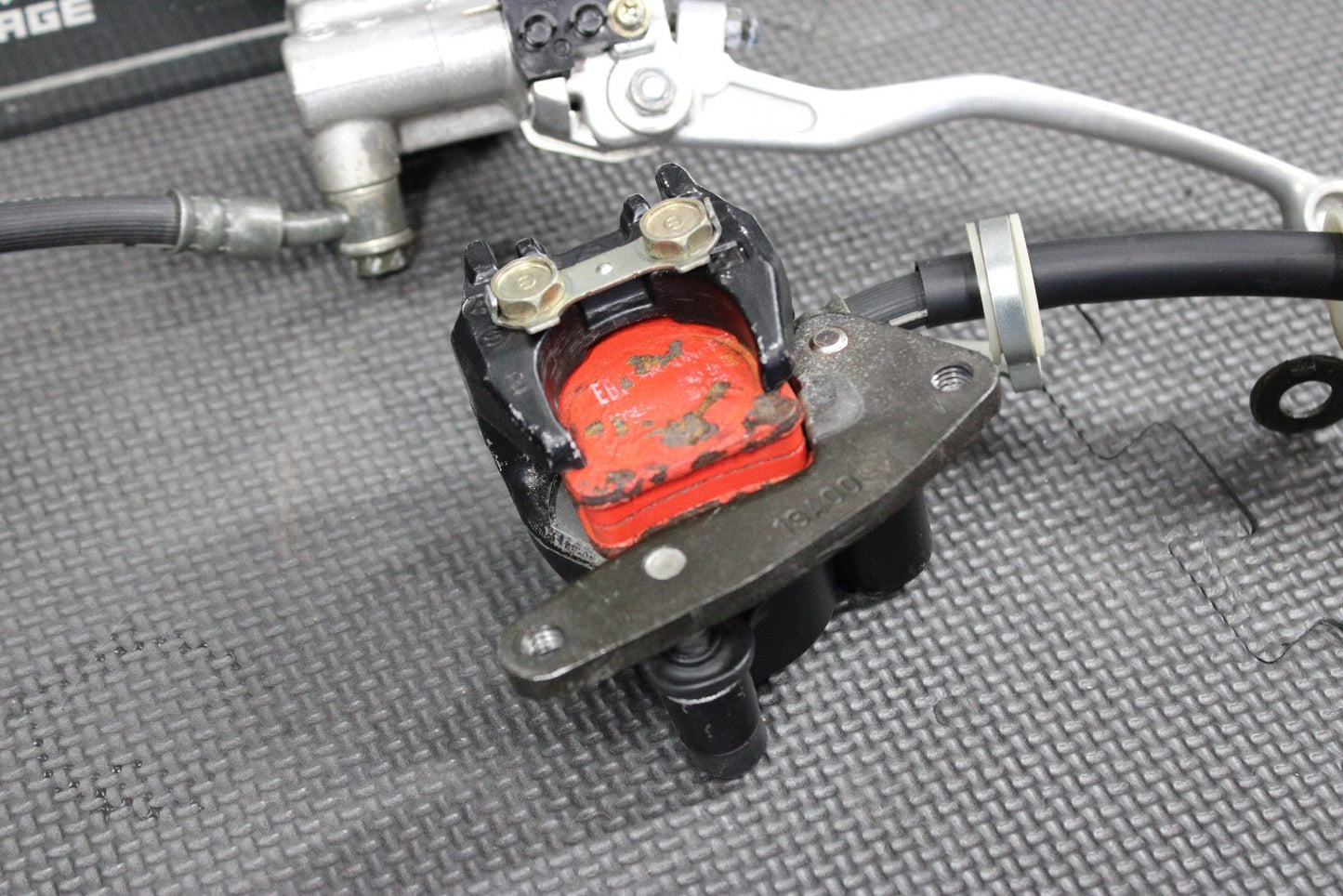 2005 SUZUKI DR200SE OEM FRONT BRAKE CALIPER MASTER CYLINDER HOSE BRAKE LEVER KIT - hggarage