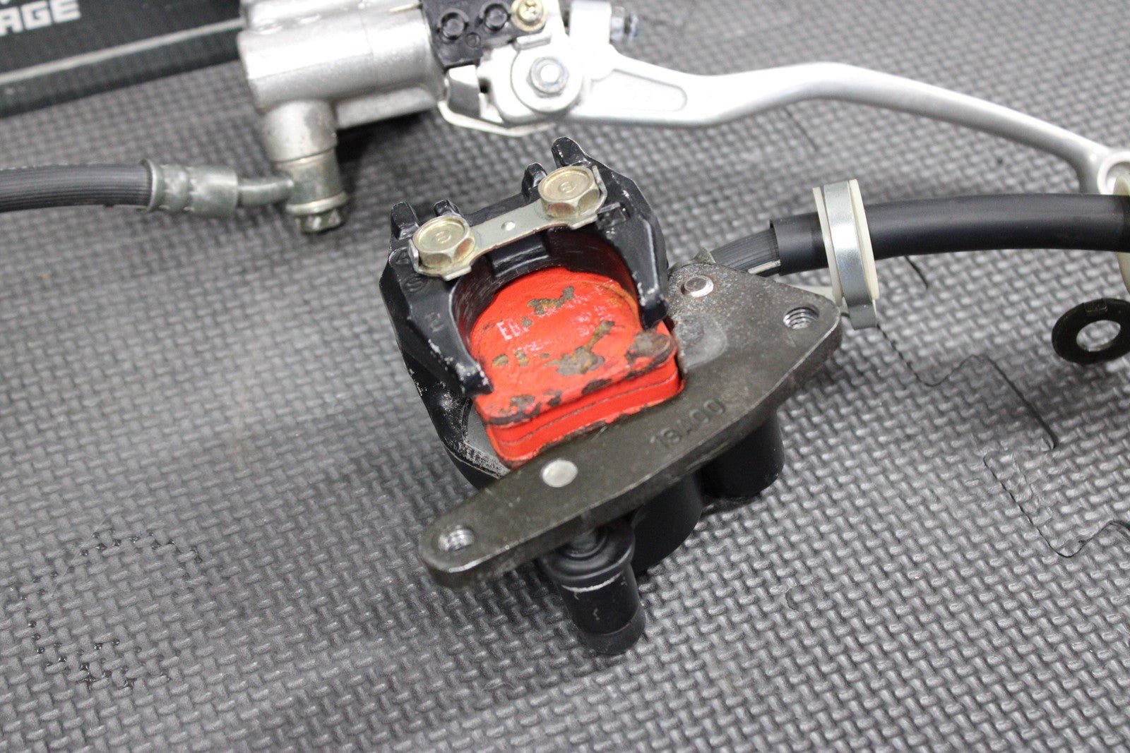 2005 SUZUKI DR200SE OEM FRONT BRAKE CALIPER MASTER CYLINDER HOSE BRAKE LEVER KIT - hggarage