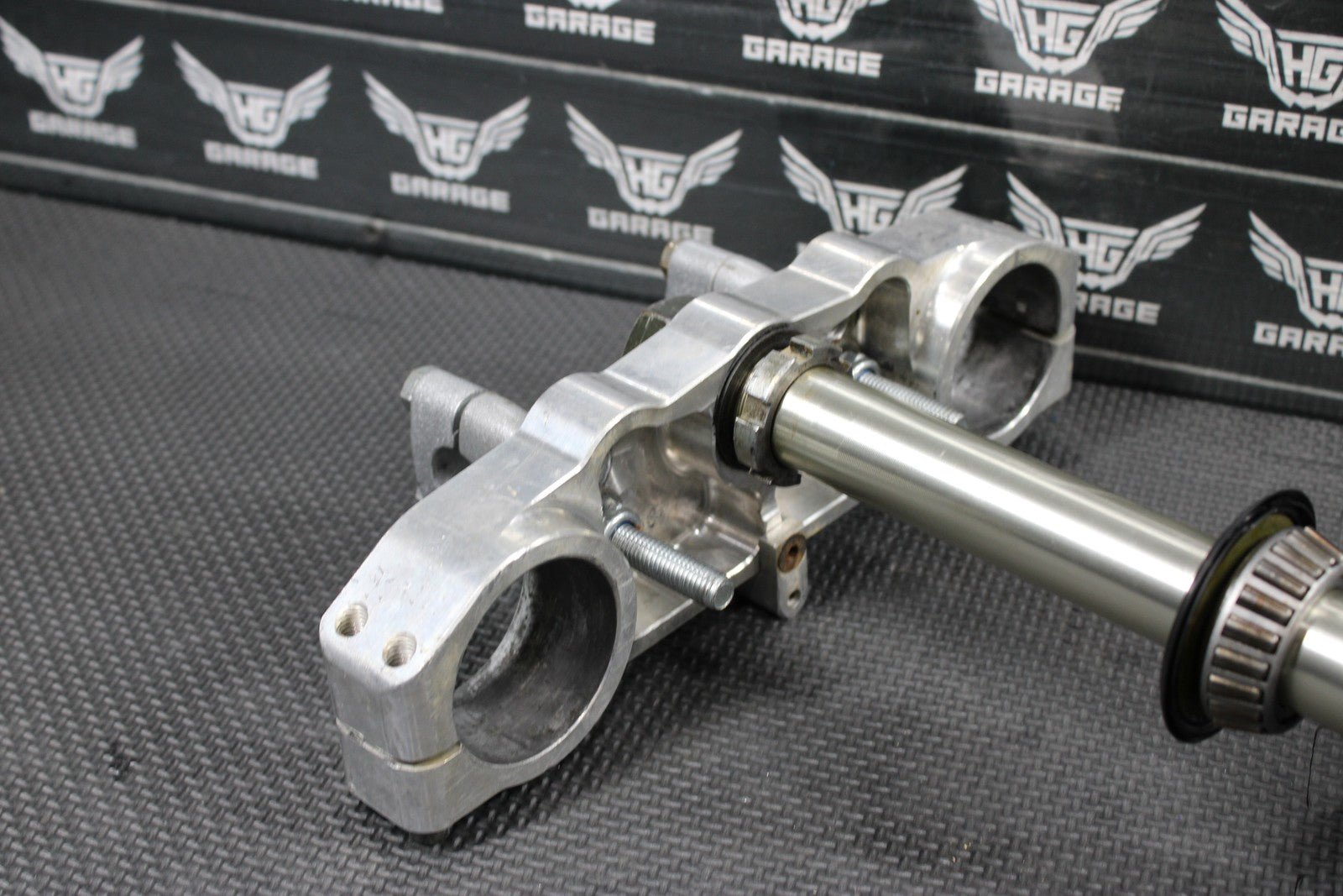 2001 YAMAHA YZ250 OEM FRONT FORKS LOWER UPPER TRIPLE TREE STEM CLAMP - hggarage