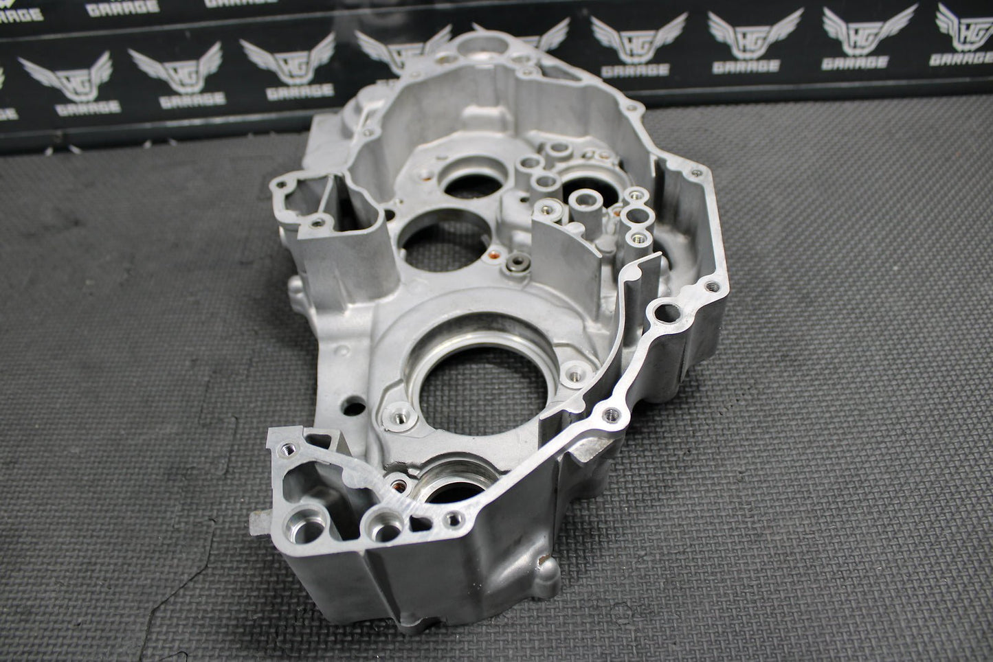2002 Yamaha WR426F YZ426F OEM Right Side Crankcase Crank Case Half Bottom End - hggarage