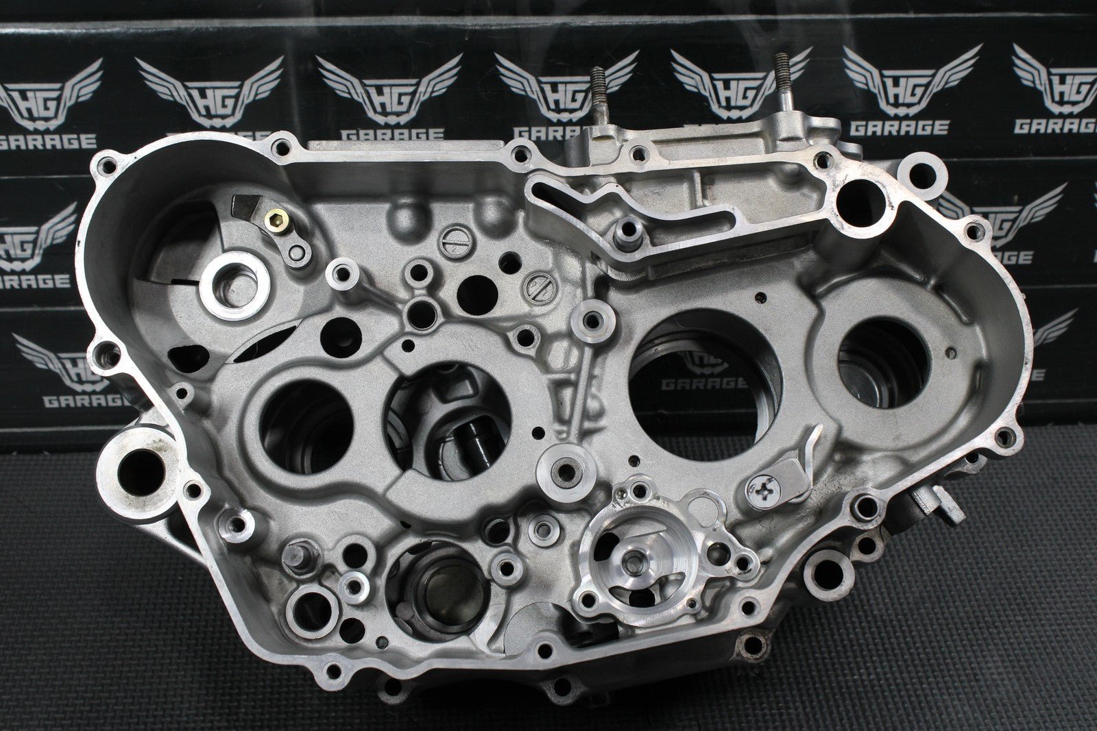 2000 SUZUKI DRZ400 OEM LEFT RIGHT ENGINE MOTOR CRANKCASE CASES HALFS BLOCK GOOD! - hggarage