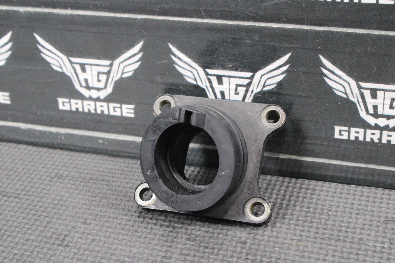 2014 KAWASAKI KX100 KX85 OEM INTAKE REED BLOCK CARBURATOR ASSEMBLY - hggarage
