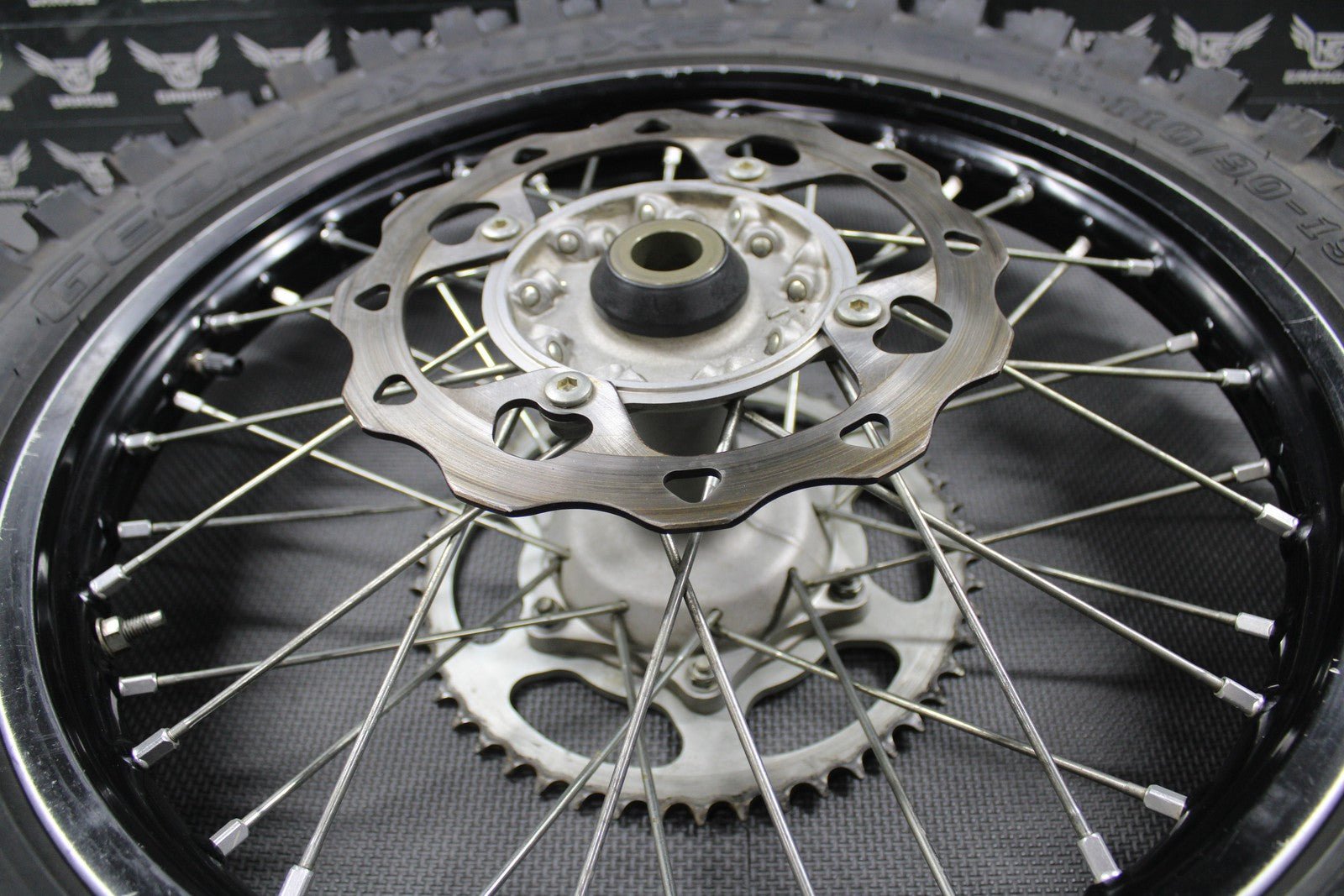 2019 2020 SUZUKI RMZ250 OEM DID REAR BACK WHEEL RIM HUB TIRE 19 x 1.85 GOOD! - hggarage