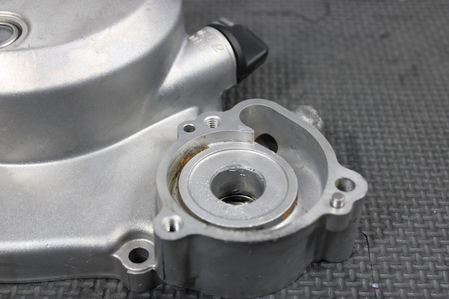 2004 KAWASAKI 00 - 05 KX65 OEM ENGINE MOTOR RIGHT SIDE CLUTCH COVER 14032 - 1501 - hggarage
