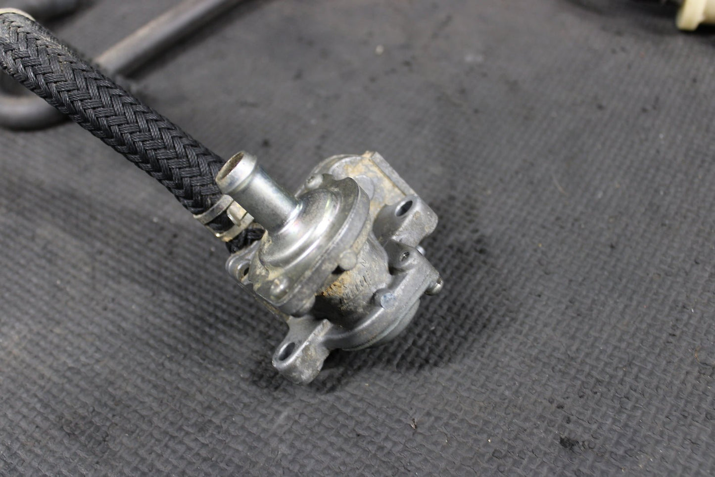 2009 HONDA CRF230L 2009 CRF230M OEM KEIHIN AIR SUCTION VALVE INTAKE SYSTEM FLOW - hggarage