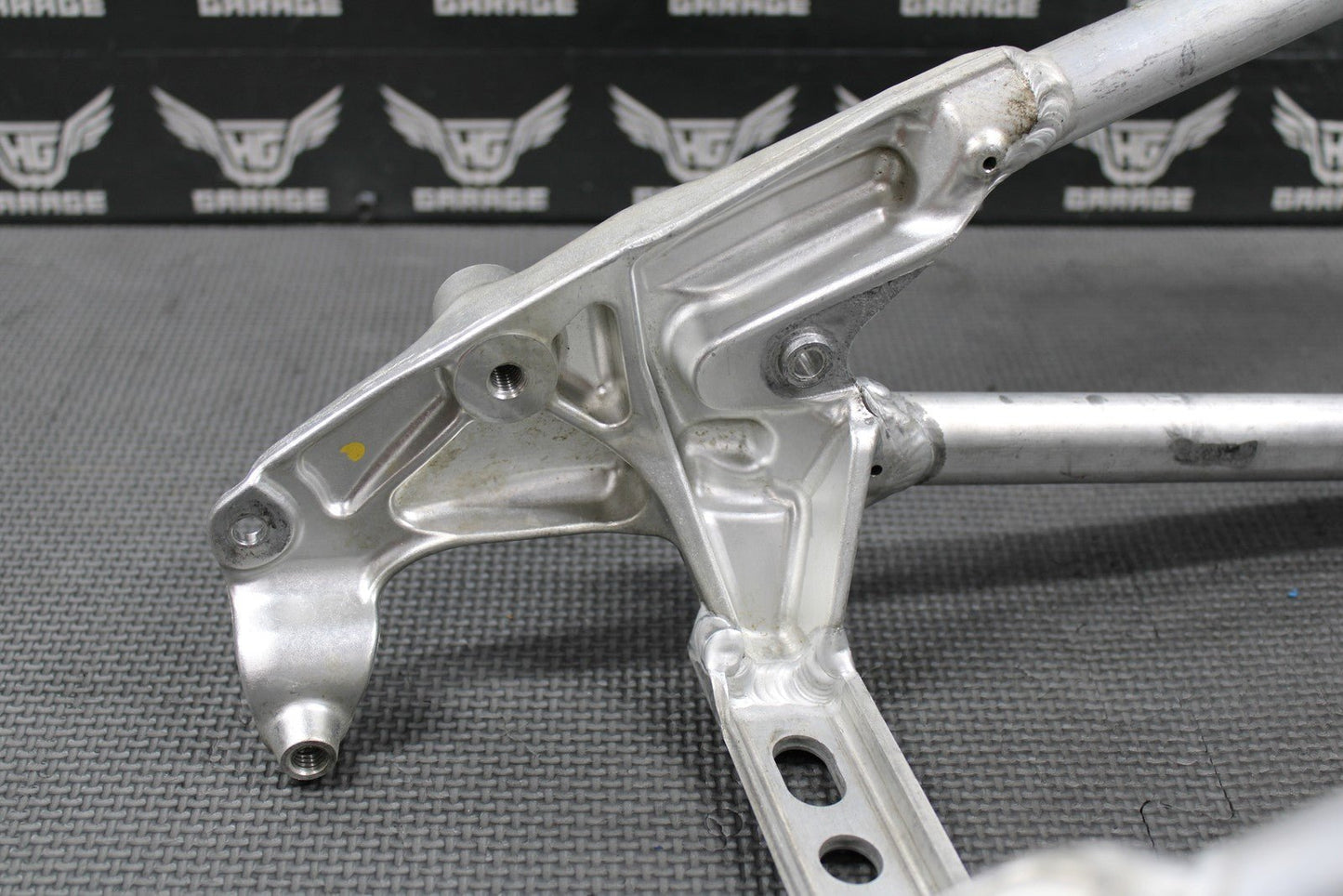 2012 HONDA 11 - 13 CRF250R 11 - 12 CRF450R OEM REAR SUB FRAME SUBFRAME 50200 - MEN - A50 - hggarage