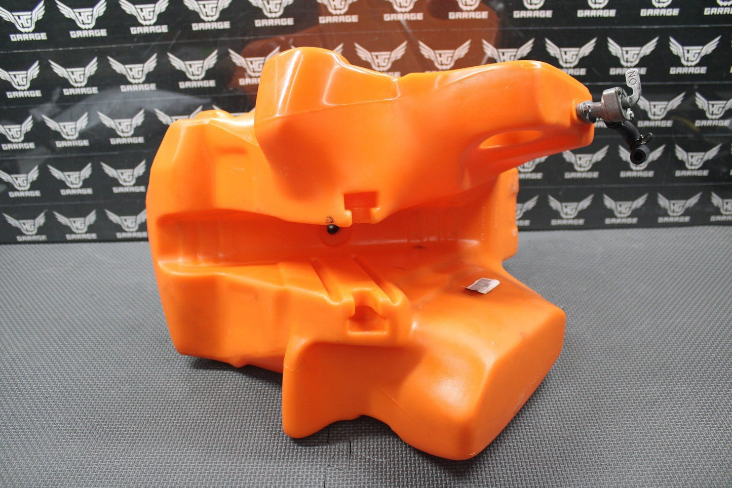 2007 KTM 04 - 06 450 560 OEM GAS FUEL TANK CELL PETROL RESERVOIR 10L 5940701300044 - hggarage