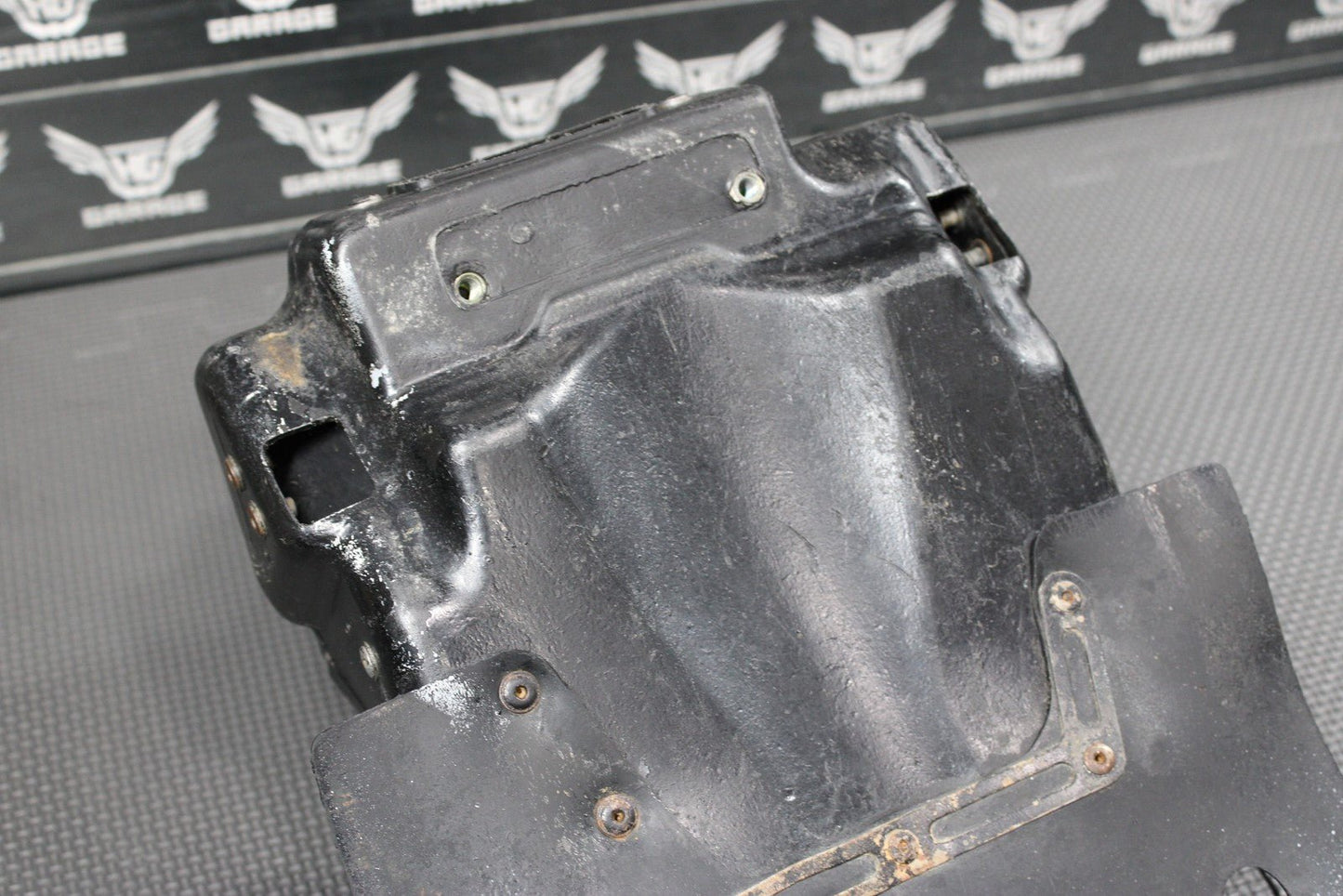 1991 88 - 95 HONDA CR80R OEM AIRBOX INTAKE AIR CLEANER CASE 17210 - GS2 - 700 - hggarage