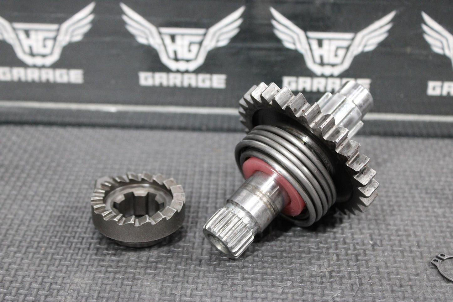 1996 SUZUKI RM250 OEM KICKSTART KICK START SHAFT W IDLER GEAR MECHANISM GOOD - hggarage