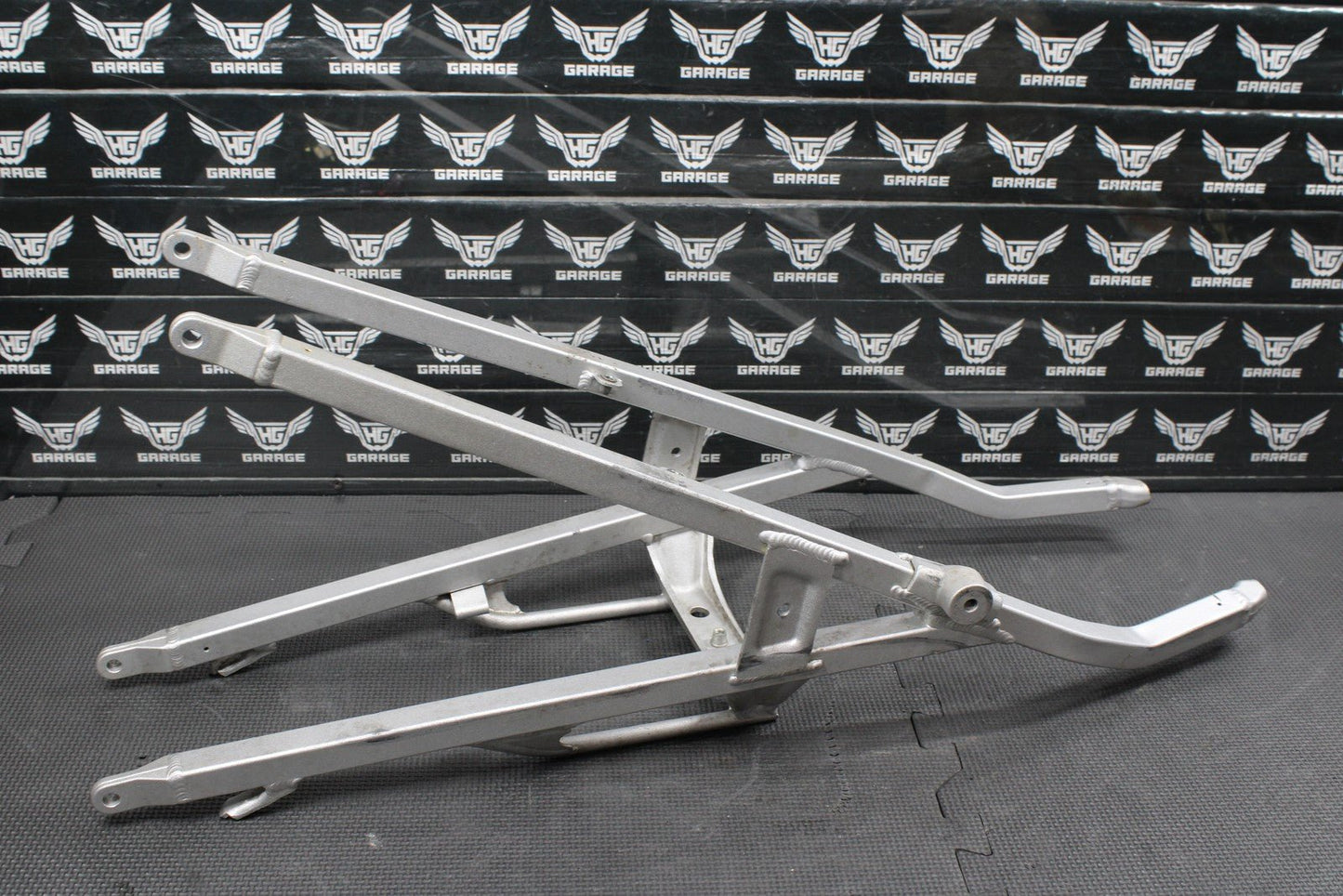 2013 HUSQVARNA TE511 OEM REAR BACK SUB FRAME SUBFRAME 8A00H2243 - hggarage