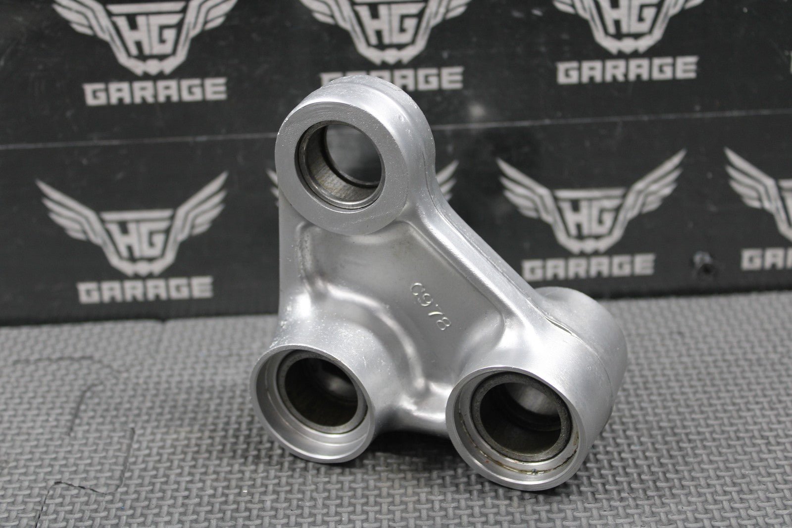 1997 HONDA CR250R OEM REAR SHOCK LINKAGE CUSHION ARM SET S52465 - KZ3 - B00 NICE! - hggarage