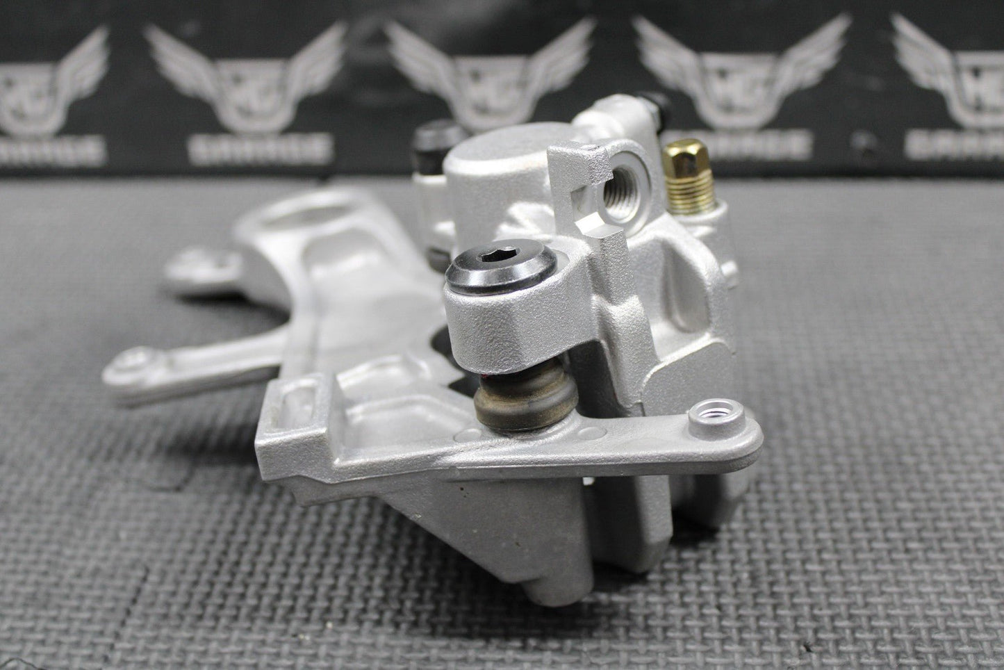 2013 HONDA CRF250R OEM NISSIN REAR BACK BRAKE CALIPER & BRACKET 43150 - KRN - 711 - hggarage