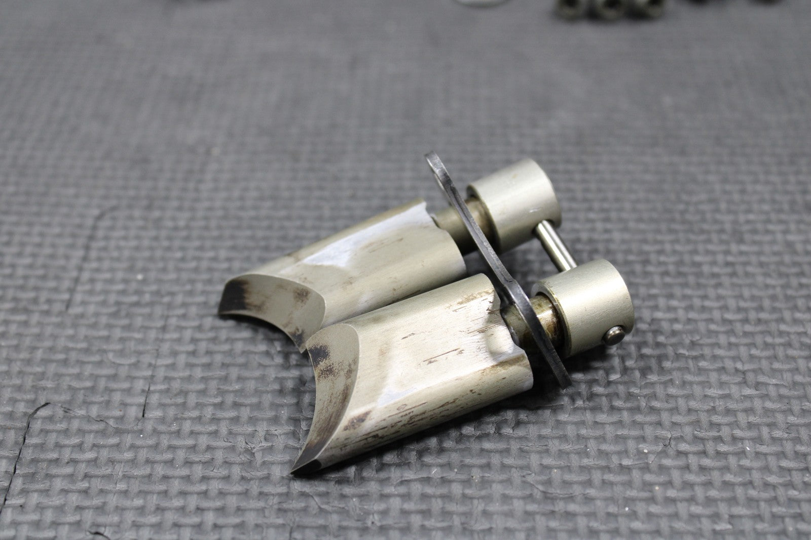 2005 SUZUKI 05 - 23 RM85 OEM EXHAUST POWER VALVE POWERVALVE GOVERNOR 11250 - 03B10 - hggarage