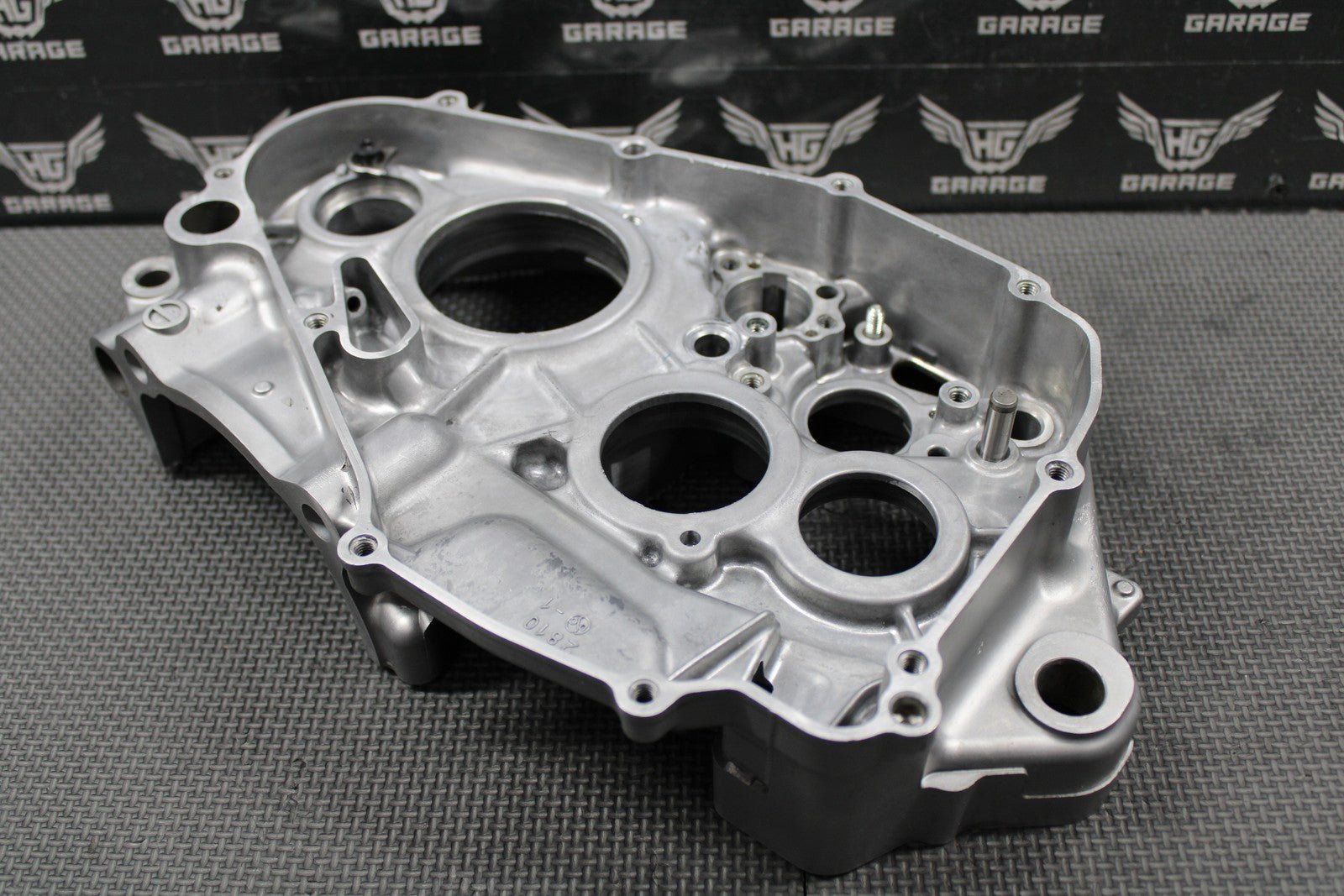 2022 KAWASAKI 19 - 22 KX450 KX450SR OEM RIGHT CRANKCASE CRANK CASE 14101 - 0018 GOOD - hggarage