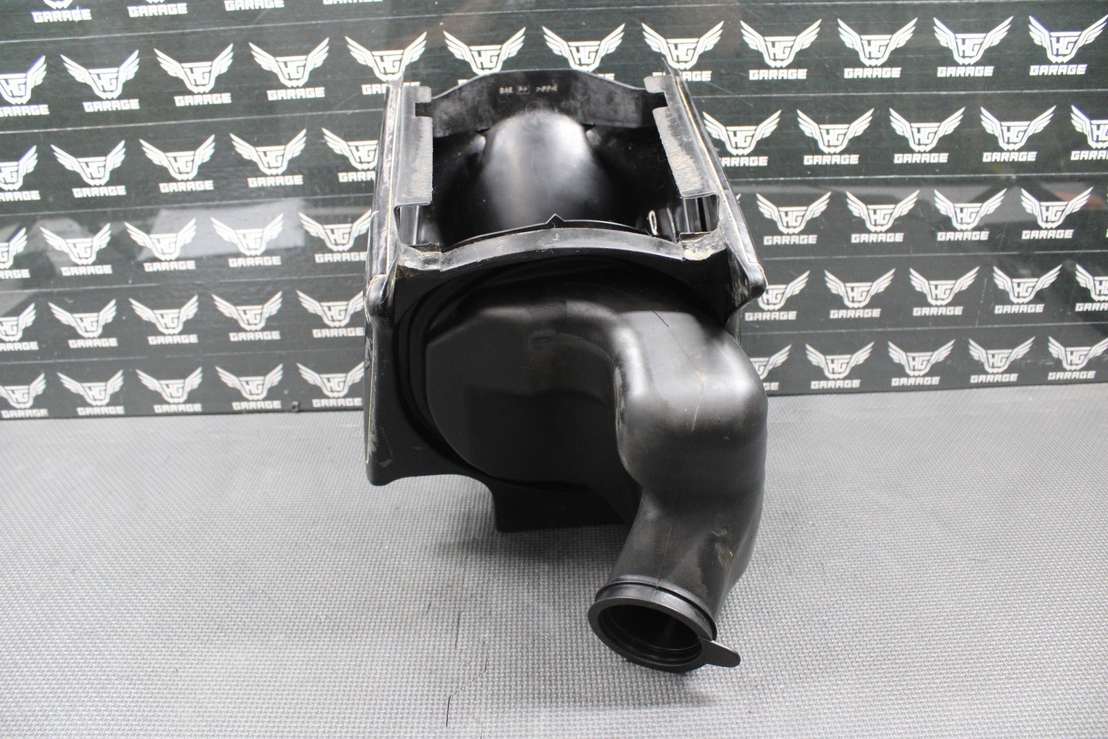 1999 SUZUKI RM125 MODEL X OEM AIRBOX AIR CLEANER FILTER BOX INTAKE 13700 - 36E01 - hggarage