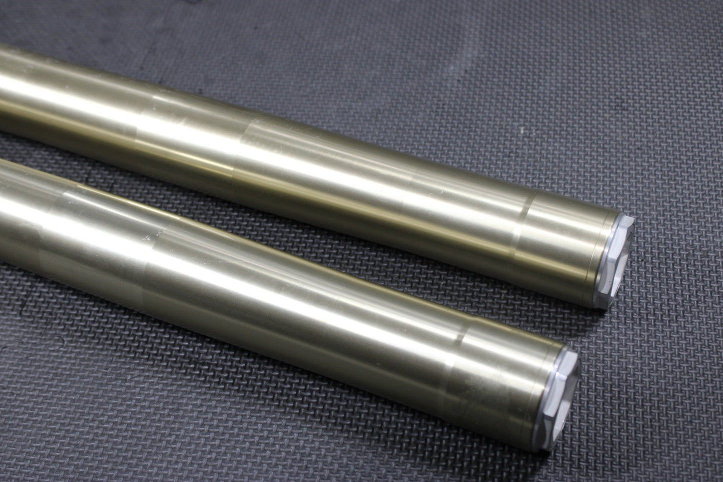 2005 YAMAHA YZ450F OEM RIGHT LEFT FRONT SUSPENSION FORKS SHOCKS 5XD - 23102 - 50 - 00 - hggarage