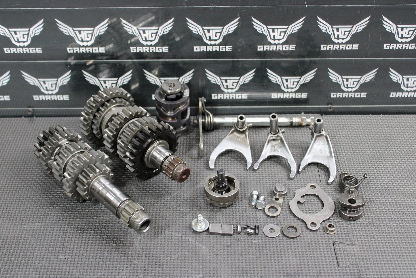 2009 YAMAHA YZ450F OEM ENGINE TRANSMISSION TRANNY ASSEMBLY GEARS - hggarage