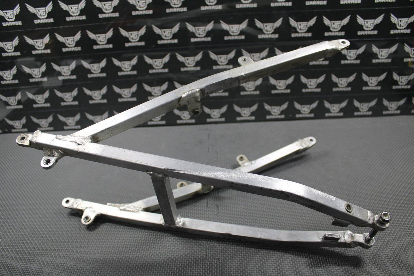 2000 2001 HONDA CR125 CR250R OEM REAR BACK SUB FRAME SUBFRAME 50200 - KZ3 - J30 GOOD - hggarage