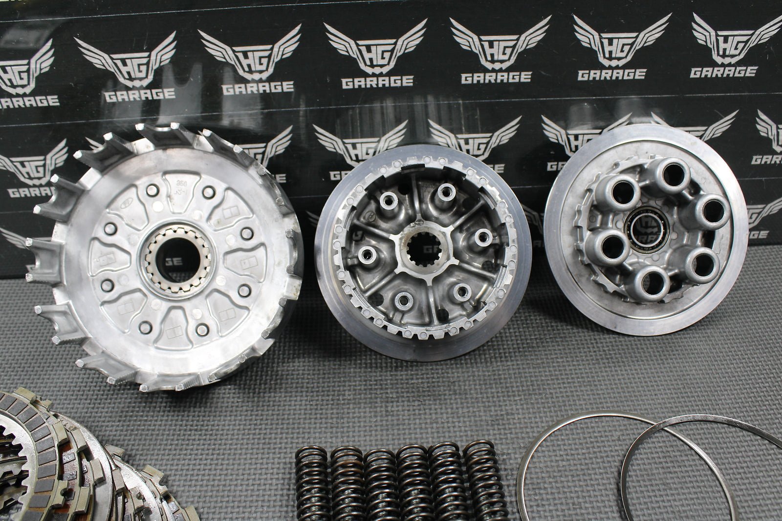 2006 SUZUKI 05 - 07 RMZ450 OEM CLUTCH W PLATES BASKET HUB PRESSURE PLATE SPRINGS - hggarage