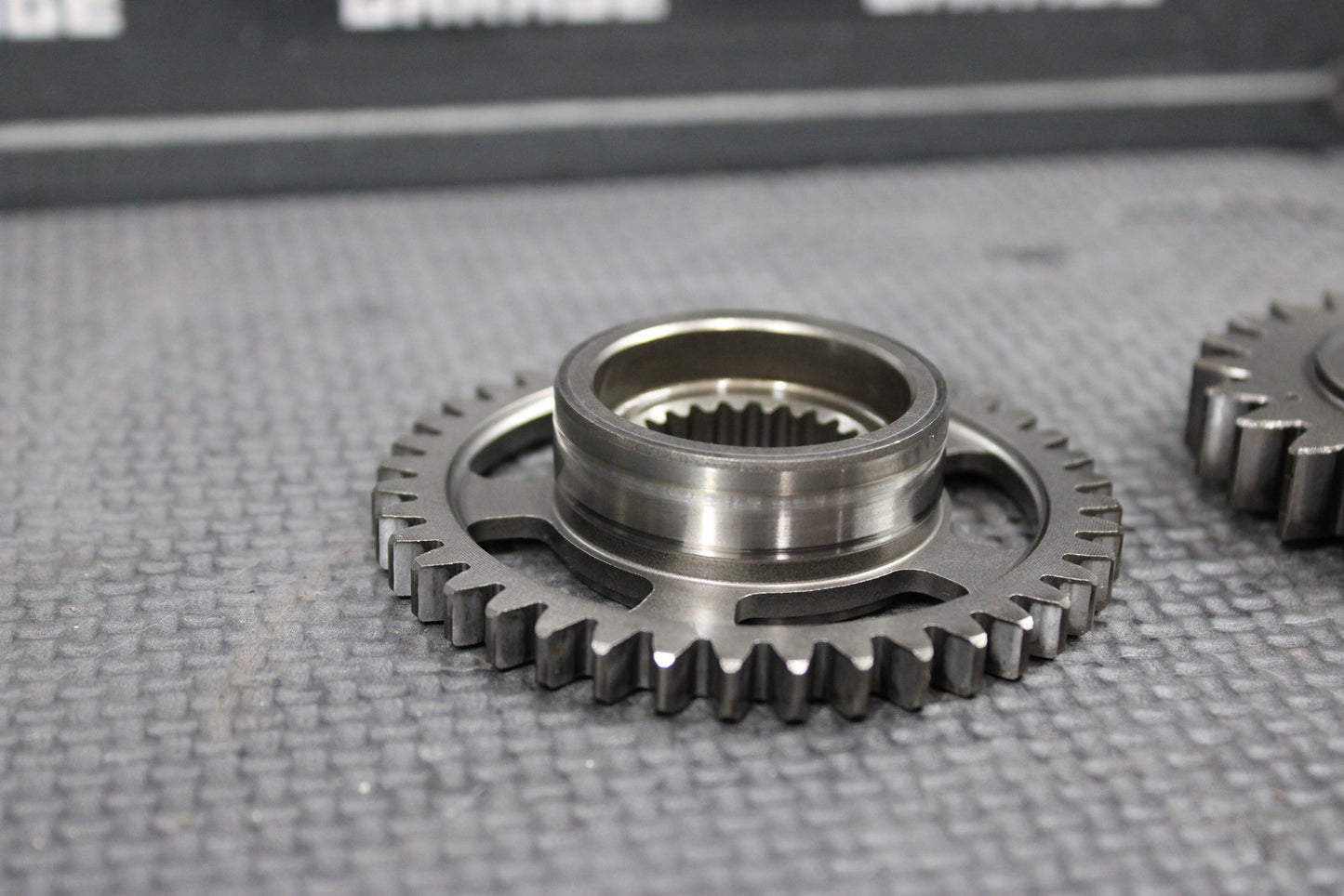2007 02 - 08 HONDA CRF450R OEM ENGINE MOTOR CRANKSHAFT PRIMARY GEAR DRIVE GEARS - hggarage
