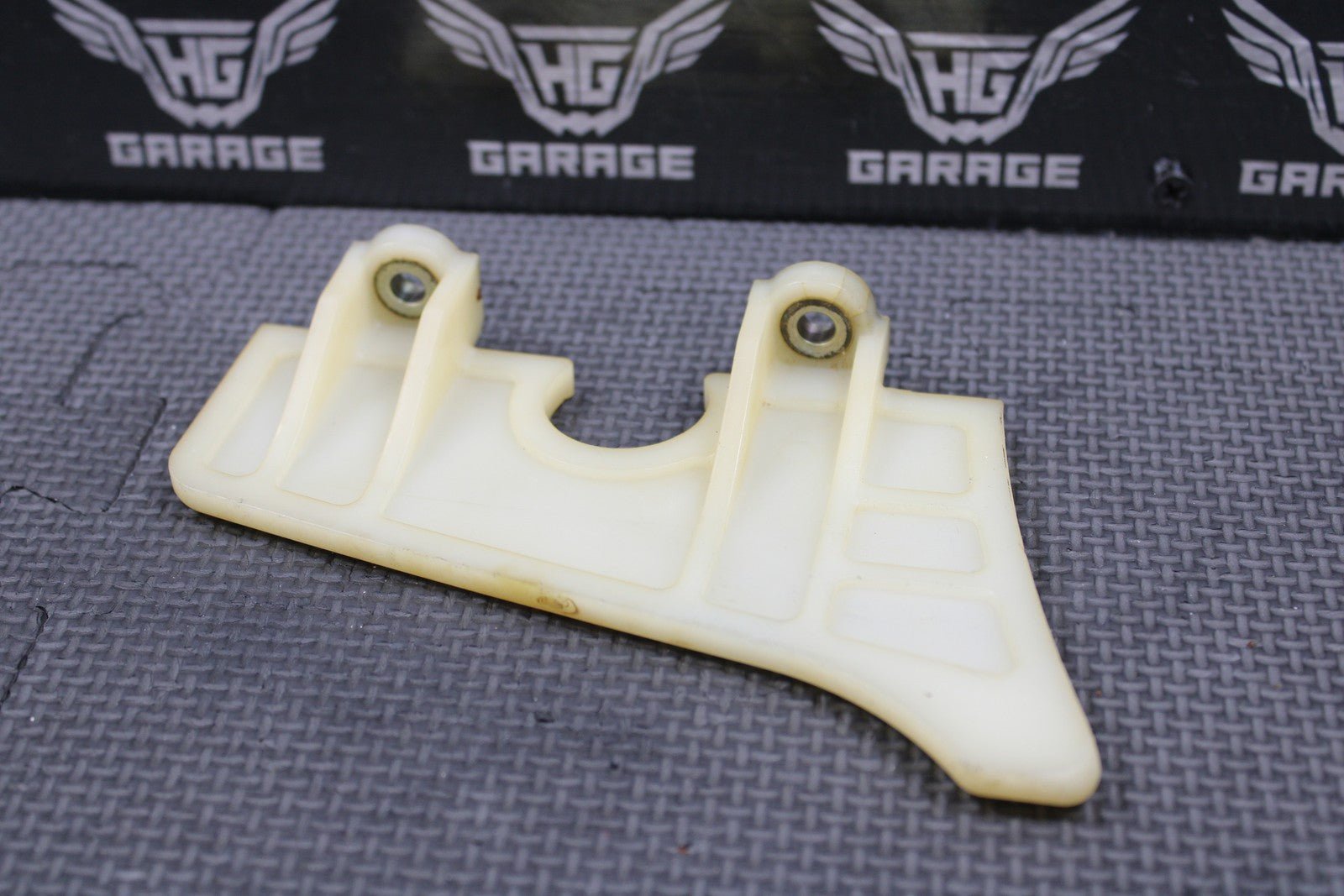 1988 HONDA 87 - 88 CR125R CR250R CR500R OEM CHAIN SPLASH GUARD GUIDE 52180 - KS6 - 700 - hggarage