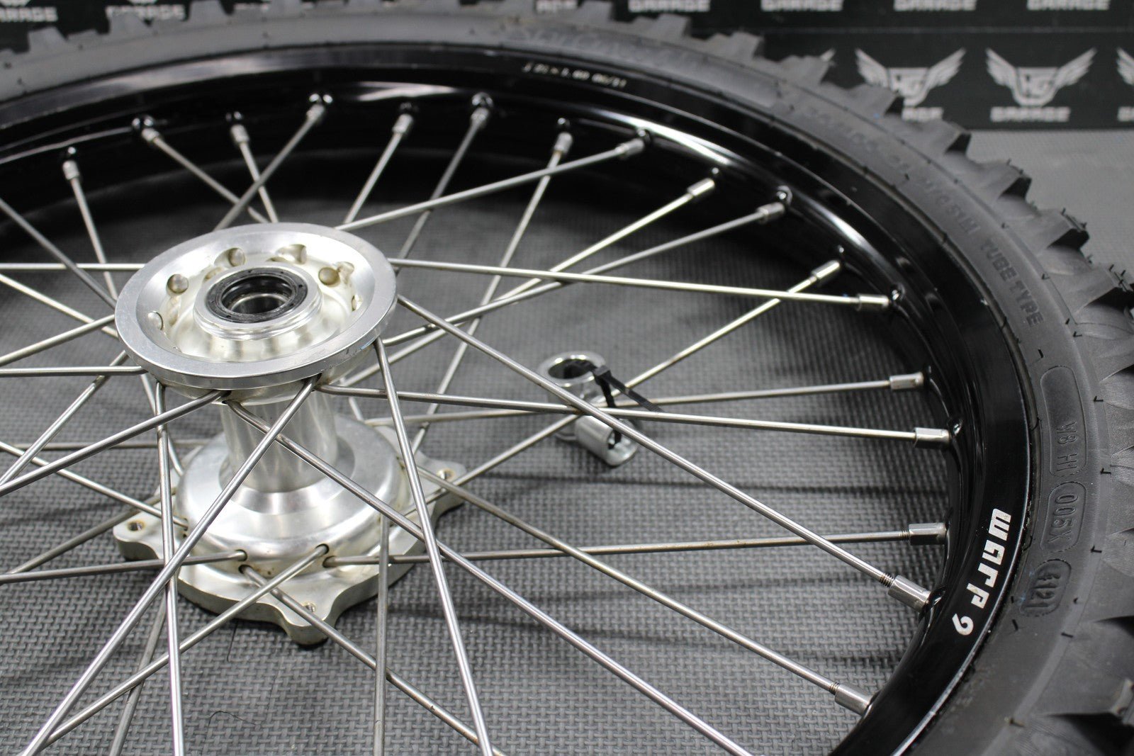 2014 KAWASAKI 10 - 18 KX250F WARP 9 BLACK FRONT WHEEL RIM BILLET HUB LIKE NEW TIRE - hggarage