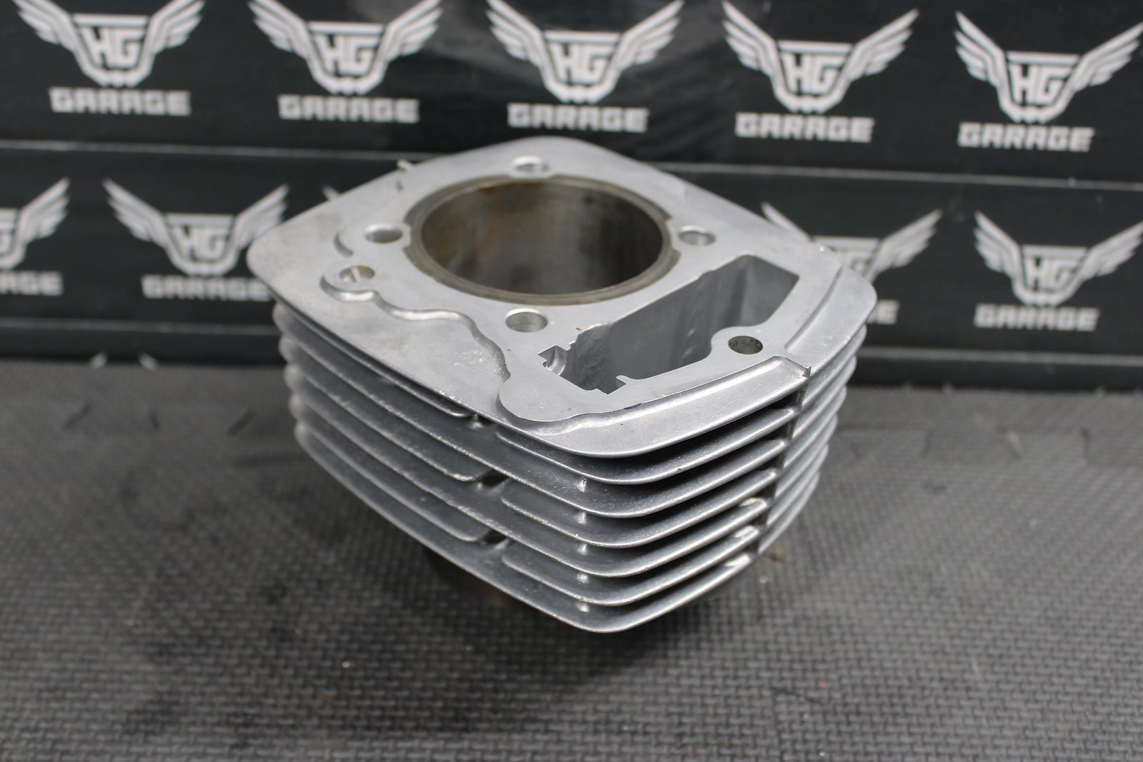 1998 HONDA 80 - 82 XR200 1988 / 1990 1991 / 93 - 02 XR200R ENGINE MOTOR CYLINDER JUG - hggarage
