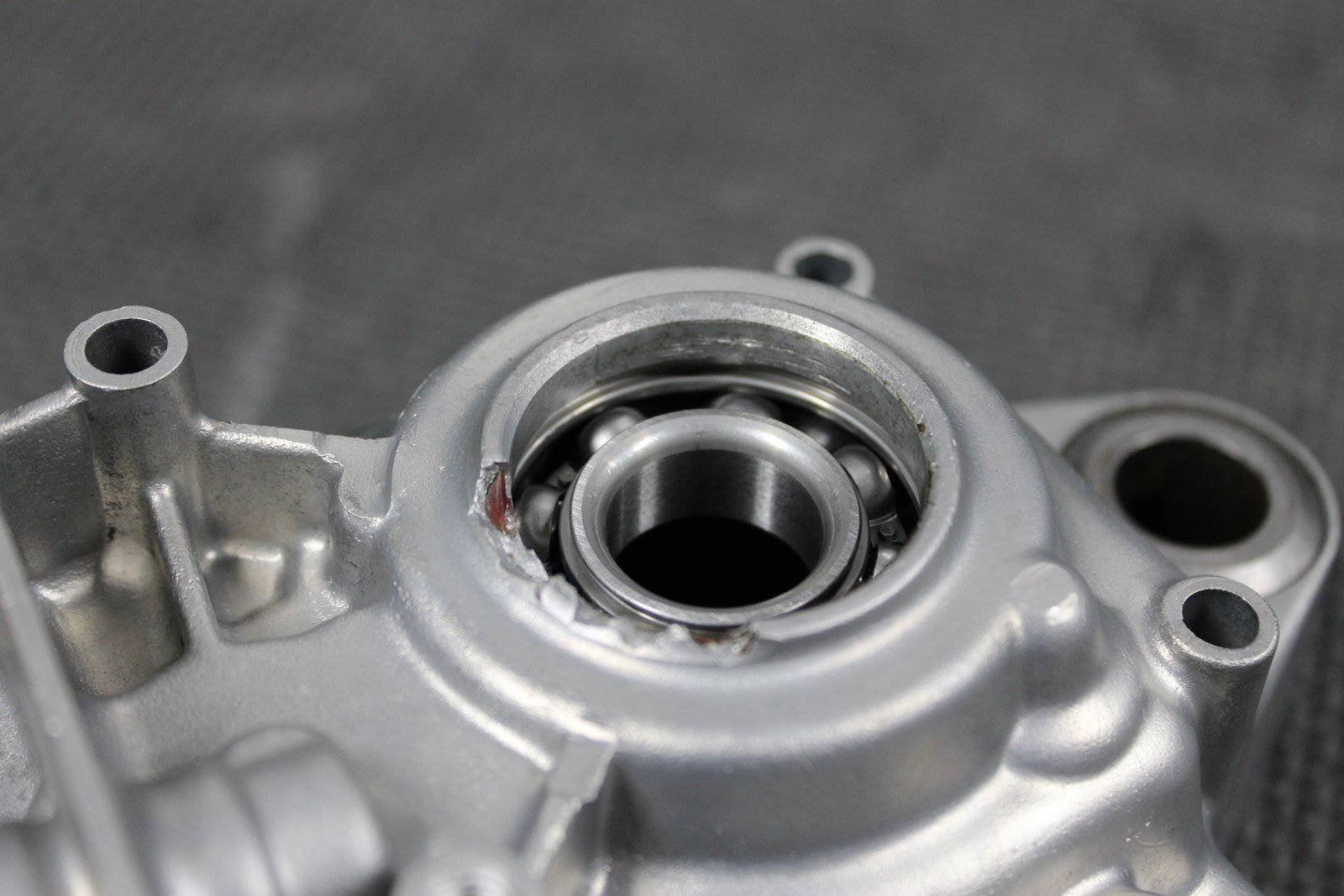 1998 HONDA CR125R OEM LEFT ENGINE MOTOR CRANKCASE CRANK CASES BLOCK READ DESC! - hggarage